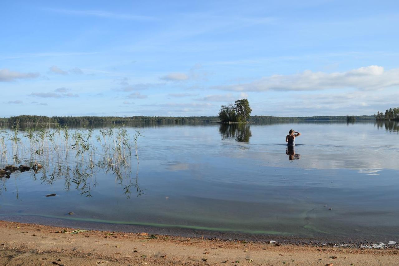 Готель Backa Loge - Semesterparadiset Sjon Fegen Svanabo Екстер'єр фото